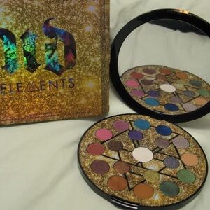 Urban Decay 'Elements' Eye Shadow Palette 19 Gorgeous Shades NIB Ltd Ed